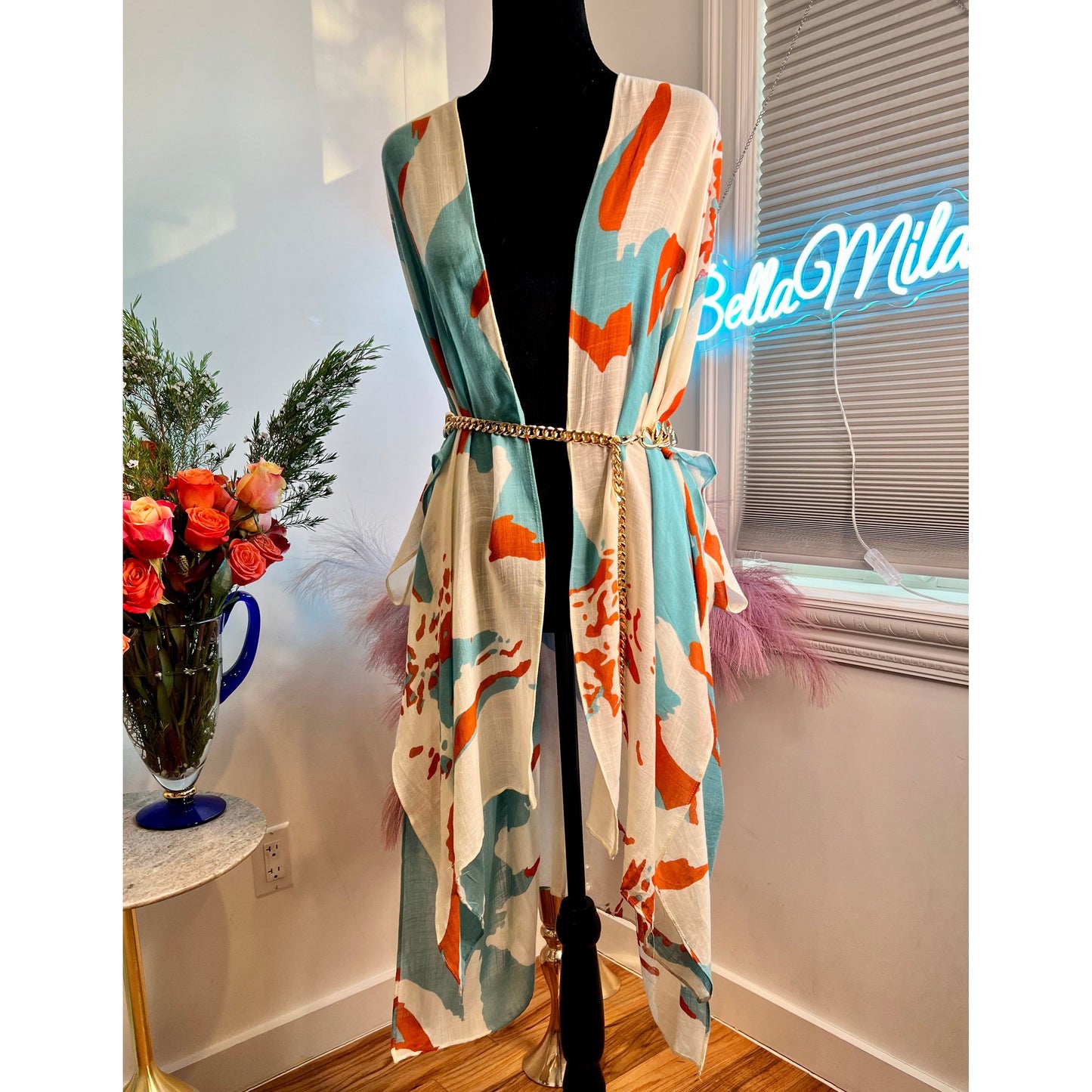 SWEEPING FLORAL KIMONO
